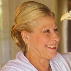 Meet your Posher, Connie